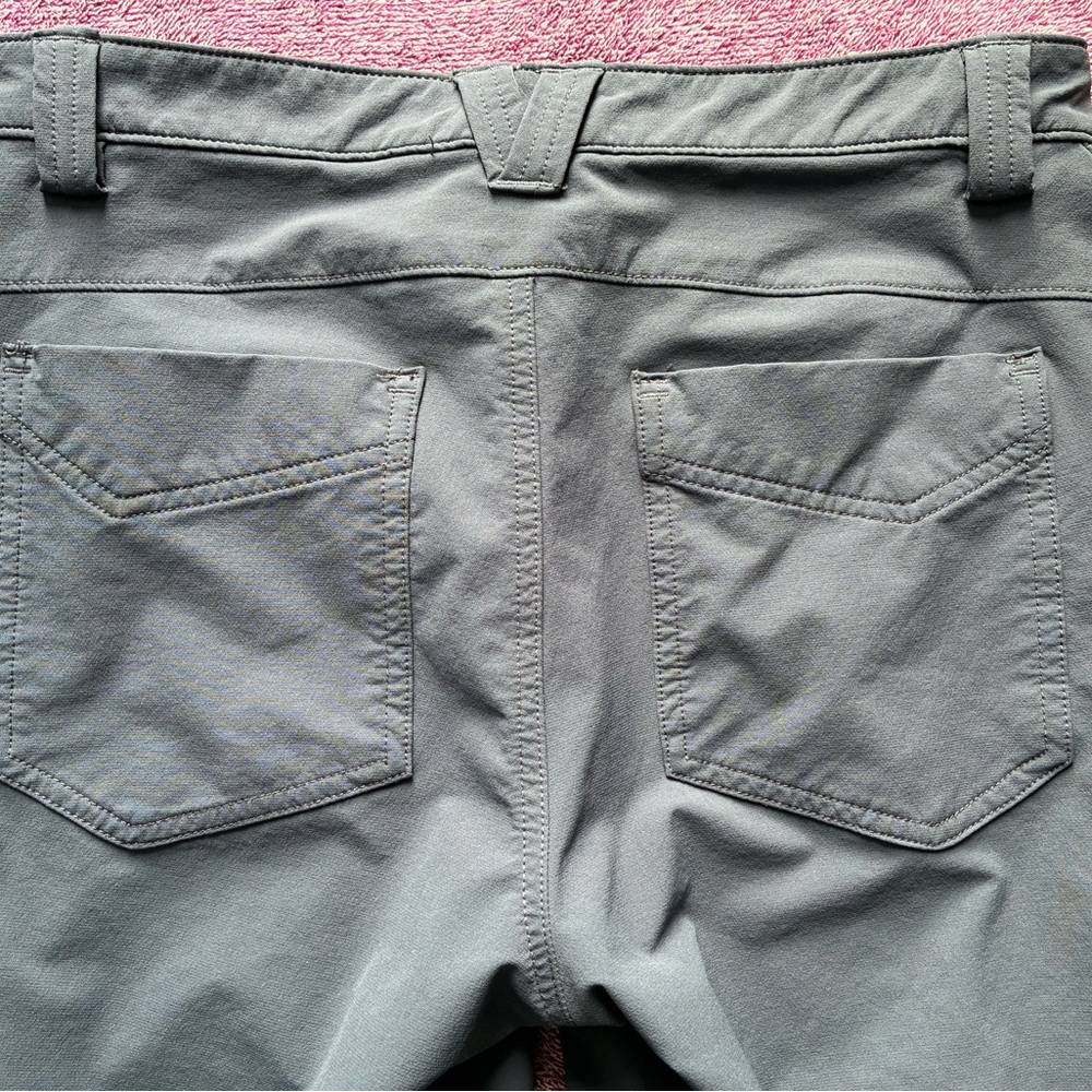 Duluth Trading Co Women’s Dark Gray workwear Pants - Picture 5 of 5